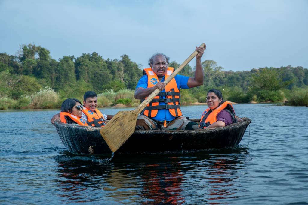 Panamkuzhi Coracle Ride on the Periyar River